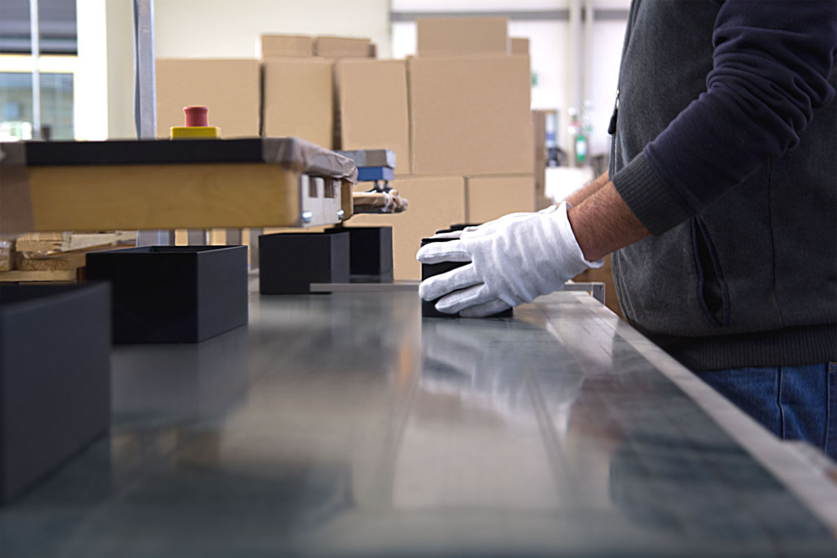 Fabricación por encargo: sus embalajes, nuestra precisión Fabricación por encargo: sus embalajes, nuestra precisión