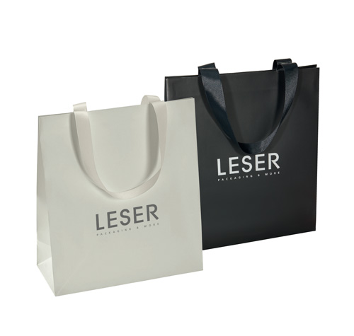 Warum Papiertüten mit Logo unverzichtbar sind